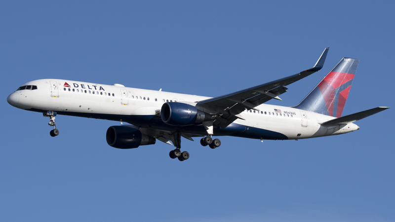 Photo of N543US - Delta Airlines Boeing 757-200 at DCA on AeroXplorer Aviation Database