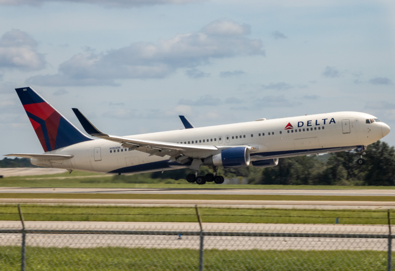 Photo of N180DN - Delta Airlines Boeing 767-300ER at MCO on AeroXplorer Aviation Database