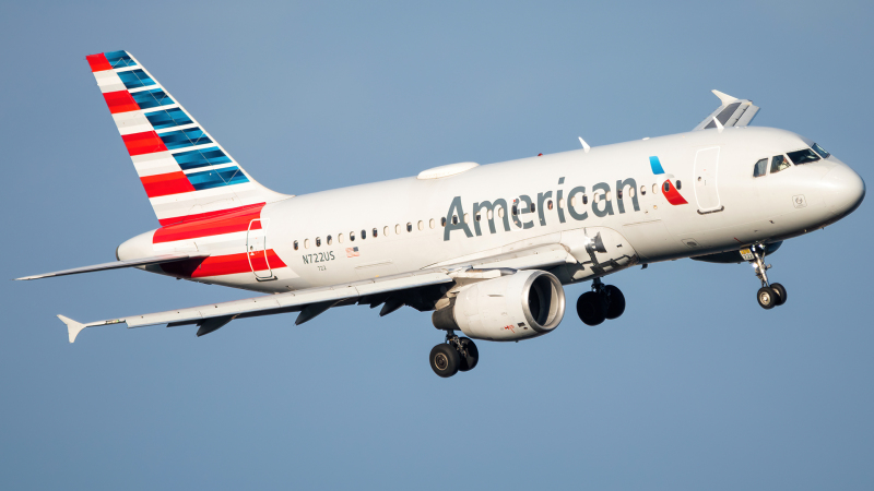 Photo of N722US - American Airlines Airbus A319 at DCA on AeroXplorer Aviation Database