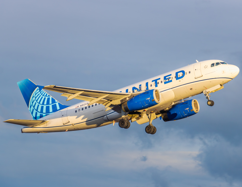 Photo of N812UA - United Airlines Airbus A319 at RDM on AeroXplorer Aviation Database