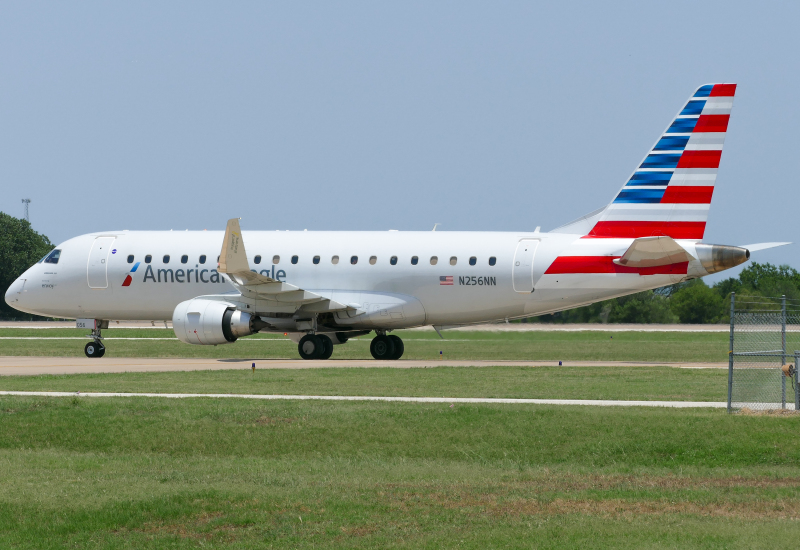Photo of N256NN - American Eagle Embraer E175 at AUS on AeroXplorer Aviation Database