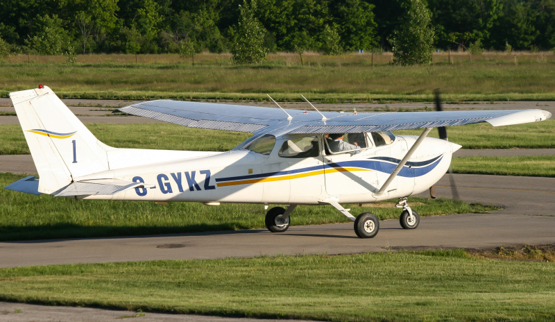 Photo of C-GYKZ - PRIVATE Cessna 172N Skyhawk at CZBA on AeroXplorer Aviation Database