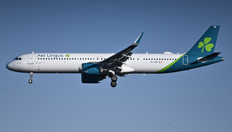 Photo of EI-LRB - Aer Lingus Airbus A321NEO at IAD on AeroXplorer Aviation Database