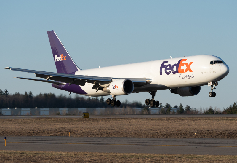 Photo of N146FE - FedEx Boeing 767-300F at MHT on AeroXplorer Aviation Database