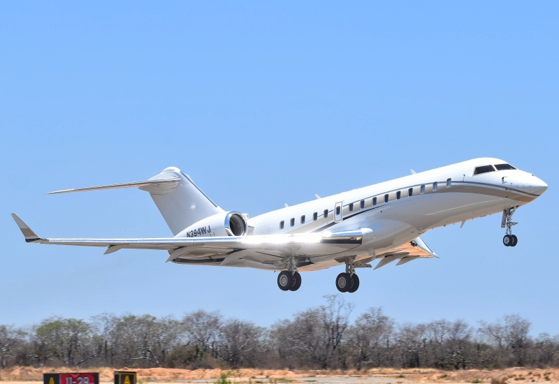 Photo of N394WJ - PRIVATE Bombardier Global Express at CSL on AeroXplorer Aviation Database