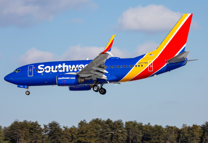 Photo of N277WN - Southwest Airlines Boeing 737-700 at BWI on AeroXplorer Aviation Database