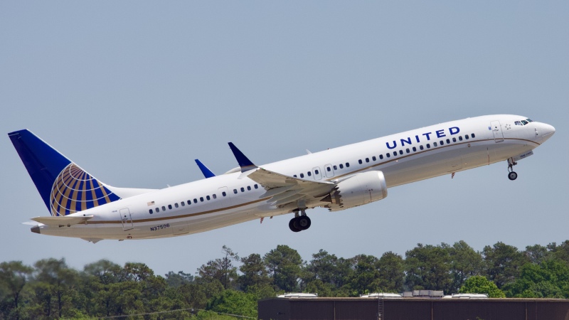 Photo of N37506 - United Airlines Boeing 737 MAX 9 at IAH on AeroXplorer Aviation Database