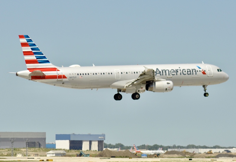 Photo of N917UY - American Airlines Airbus 321 at ORD on AeroXplorer Aviation Database