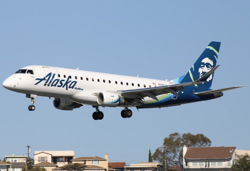 Photo of N191SY - Alaska Airlines Embraer E175LR at SAN on AeroXplorer Aviation Database