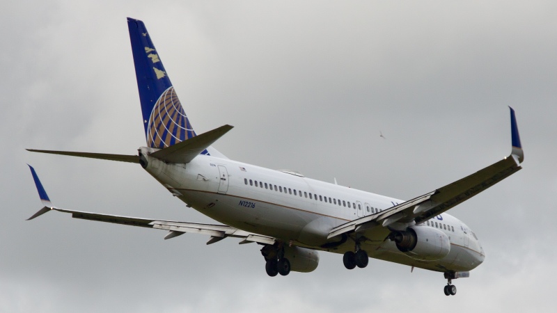 Photo of N12216 - United Airlines Boeing 737-800 at IAH on AeroXplorer Aviation Database