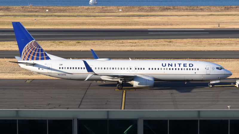 Photo of N62895 - United Airlines Boeing 737-900ER at PDX on AeroXplorer Aviation Database