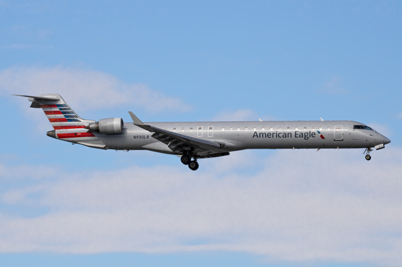 Photo of N930LR - American Eagle Mitsubishi CRJ-900 at BOI on AeroXplorer Aviation Database