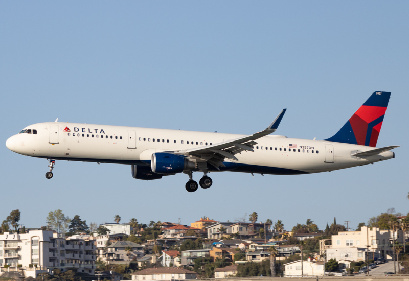 Photo of N357DN - Delta Airlines Airbus A321-200 at SAN on AeroXplorer Aviation Database