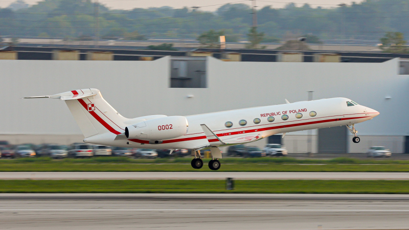 Photo of 0002 - PRIVATE Gulfstream G550 at CMH on AeroXplorer Aviation Database