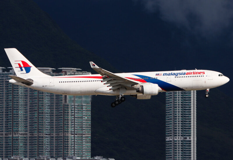 Photo of 9M-MTJ - Malaysia Airlines Airbus A330-300 at HKG on AeroXplorer Aviation Database