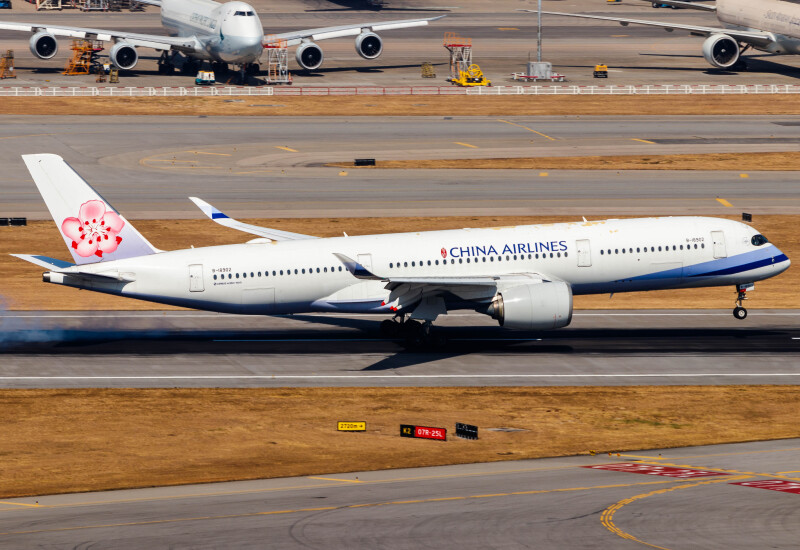 Photo of B-18902 - China Airlines Airbus A350-900 at HKG on AeroXplorer Aviation Database