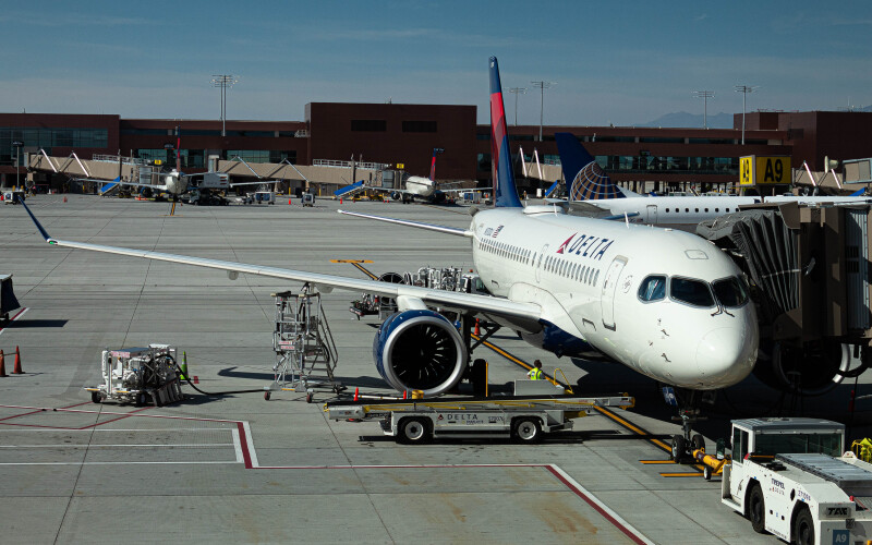 Photo of N131DU - Delta Airlines Airbus A220-100 at SLC on AeroXplorer Aviation Database