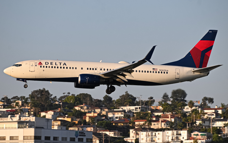 Photo of N387DA - Delta Airlines Boeing 737-800 at SAN on AeroXplorer Aviation Database