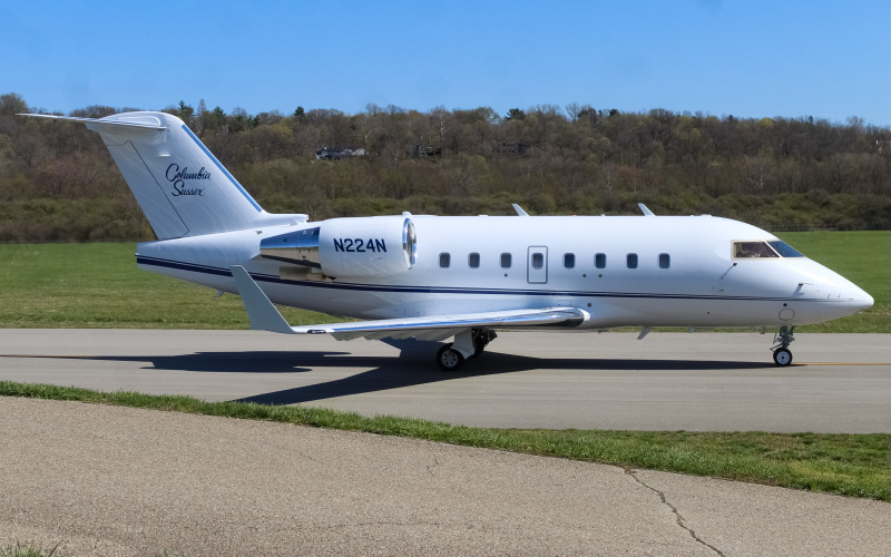 Photo of N224N - PRIVATE Bombardier CL-600 at LUK on AeroXplorer Aviation Database