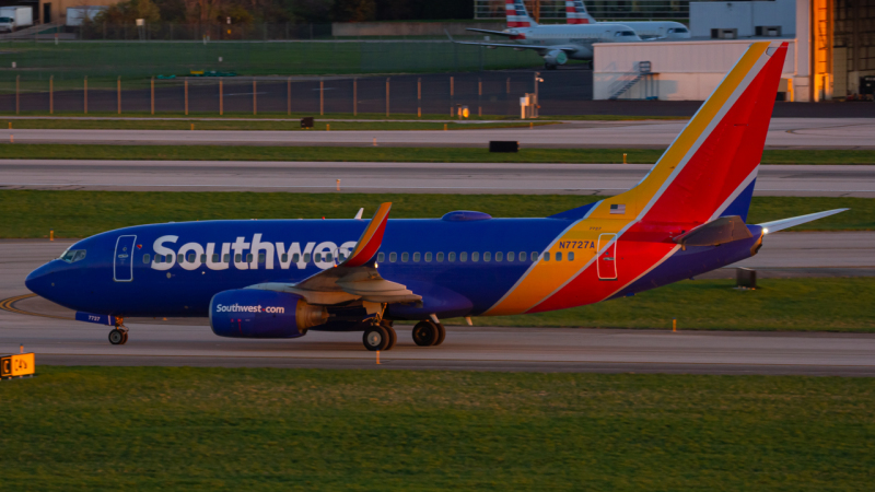 Photo of N7727A - Southwest Airlines Boeing 737-700 at CMH on AeroXplorer Aviation Database