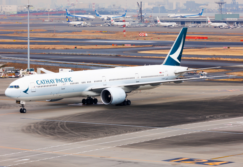 Photo of B-KQE - Cathay Pacific Boeing 777-300ER at hnd on AeroXplorer Aviation Database