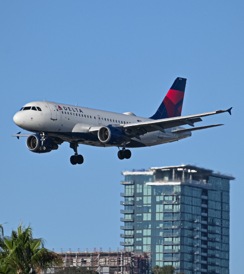 Photo of N318NB - Delta Airlines Airbus A319 at SAN on AeroXplorer Aviation Database