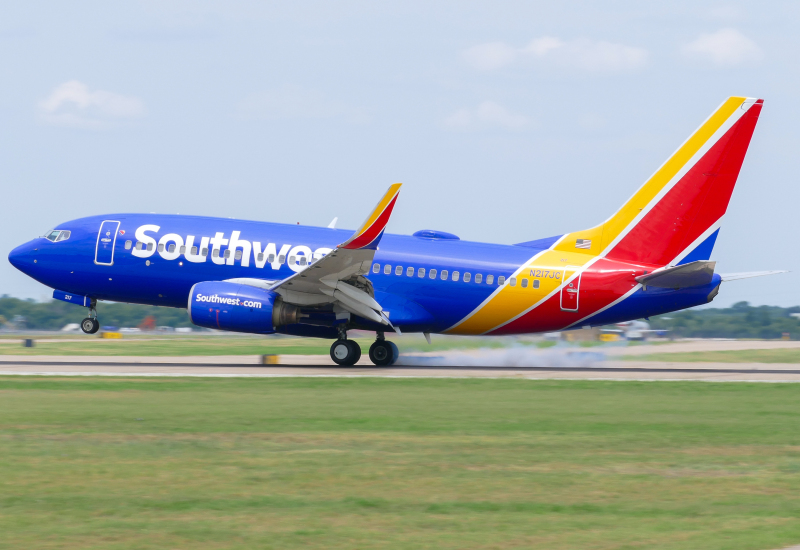 Photo of N217JC - Southwest Airlines Boeing 737-700 at AUS on AeroXplorer Aviation Database