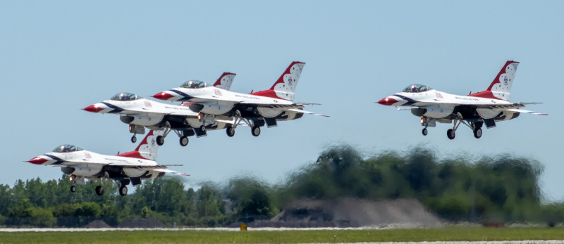 Photo of THUNDERBIRD 1 - USAF - United States Air Force General Dynamics F-16 Fighting Falcon at LCK on AeroXplorer Aviation Database