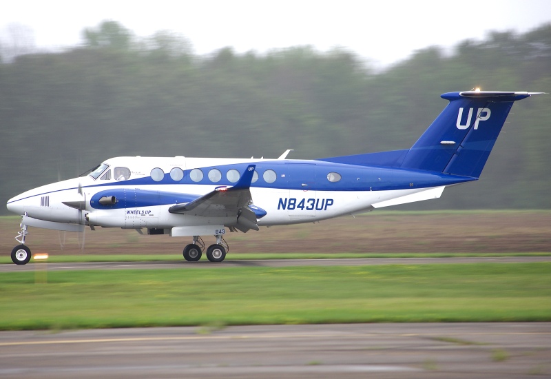 Photo of N843UP - Wheels Up Beechcraft King Air 350 at SUE on AeroXplorer Aviation Database