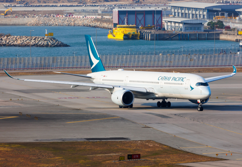 Photo of B-LRJ - Cathay Pacific Airbus A350-900 at HKG on AeroXplorer Aviation Database
