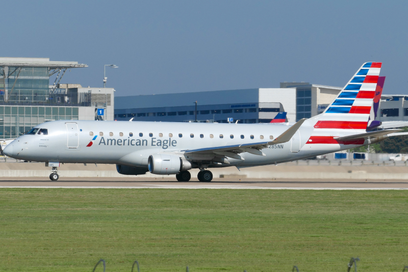 Photo of N285NN - American Eagle Embraer E175 at AUS on AeroXplorer Aviation Database