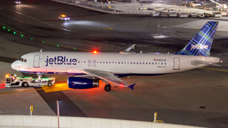Photo of N558JB - JetBlue Airways Airbus A320 at JFK on AeroXplorer Aviation Database