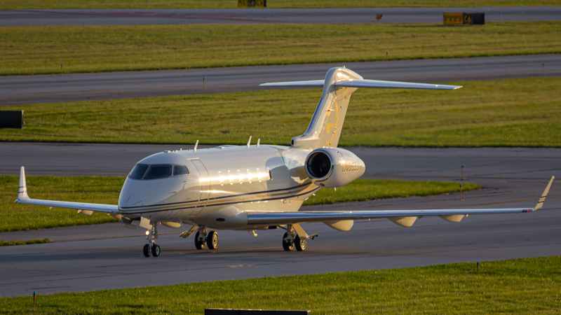 Photo of N495EC - PRIVATE Bombardier Challenger 300 at CMH on AeroXplorer Aviation Database