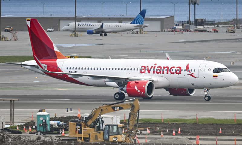 Photo of N964AV - Avianca Airbus A320NEO at SFO on AeroXplorer Aviation Database