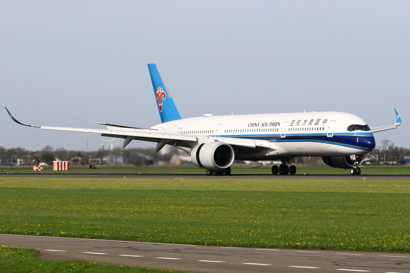 Photo of B-32CR - China Southern Airlines Airbus A350-941 at AMS on AeroXplorer Aviation Database