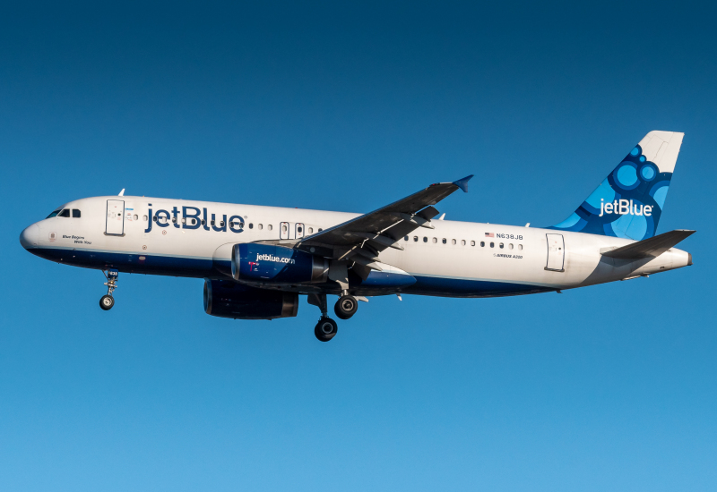 Photo of N638JB - JetBlue Airways Airbus A320 at BOS on AeroXplorer Aviation Database