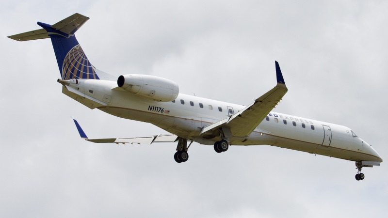 Photo of N11176 - United Express Embraer ERJ145 at IAH on AeroXplorer Aviation Database
