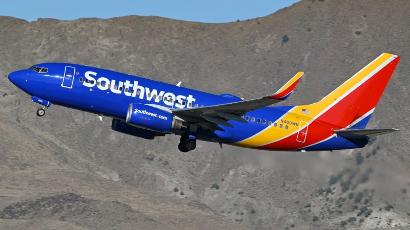 Photo of N400WN - Southwest Airlines Boeing 737-700 at RNO on AeroXplorer Aviation Database