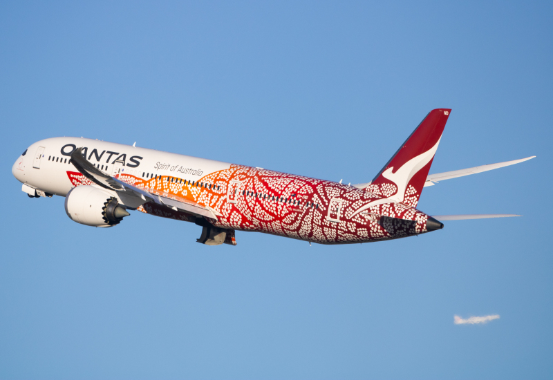 Photo of VH-ZND - Qantas Airways Boeing 787-9 at LHR on AeroXplorer Aviation Database