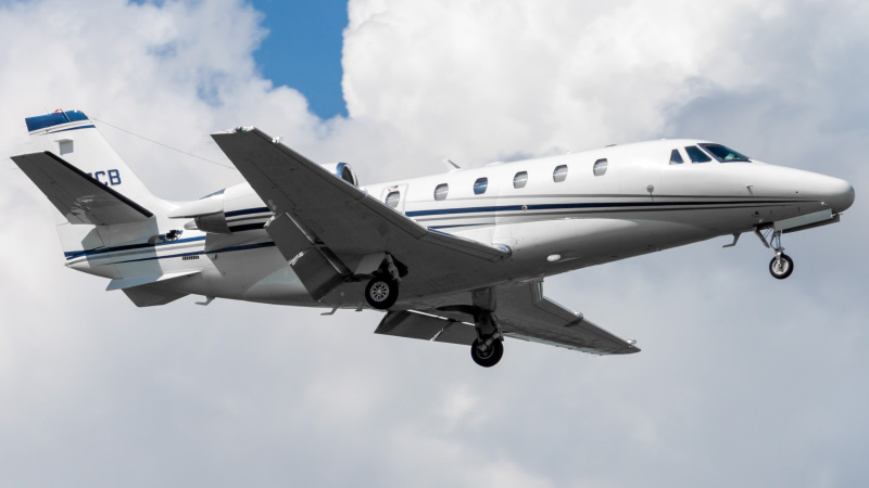 Photo of N617CB - PRIVATE Cessna Citation 560XL Excel at HOU on AeroXplorer Aviation Database