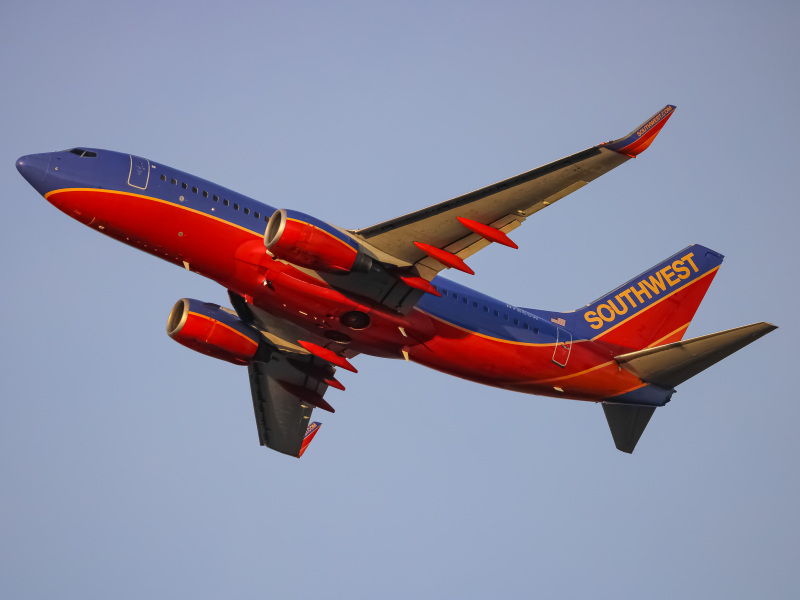 Photo of N786SW - Southwest Airlines Boeing 737-700 at BWI on AeroXplorer Aviation Database