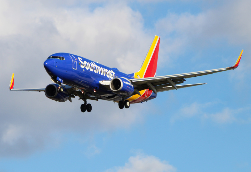 Photo of N7878A - Southwest Airlines Boeing 737-700 at CVG on AeroXplorer Aviation Database
