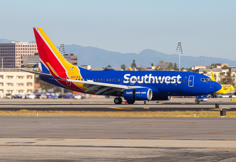 Photo of N947WN - Southwest Airlines Boeing 737-700 at SNA on AeroXplorer Aviation Database