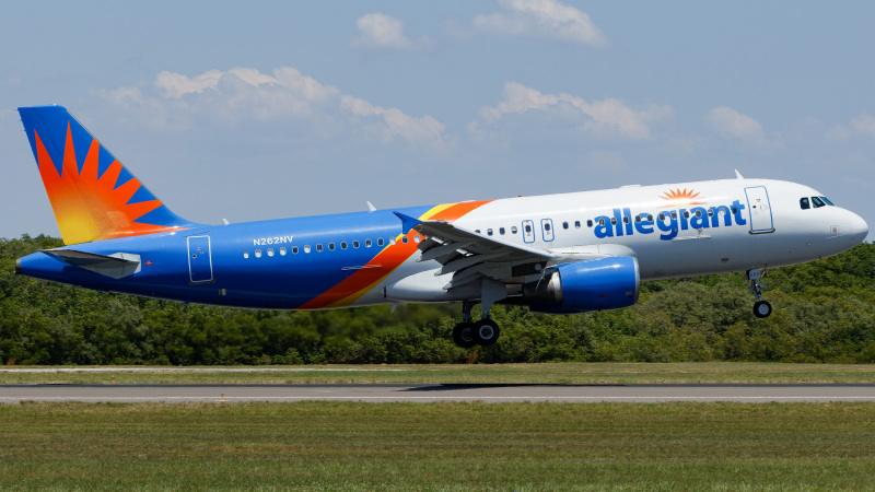 Photo of N262NV - Allegiant Air Airbus A320 at PIE on AeroXplorer Aviation Database