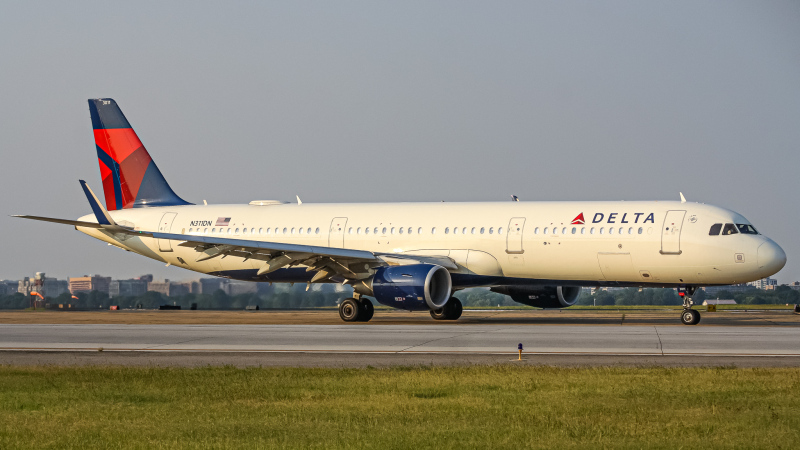 Photo of N311DN - Delta Airlines Airbus A321-200 at DCA on AeroXplorer Aviation Database