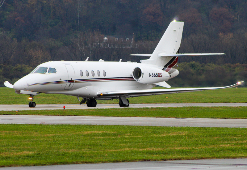 Photo of N665QS - NetJets Cessna Citation 680A Latitude at LUK on AeroXplorer Aviation Database