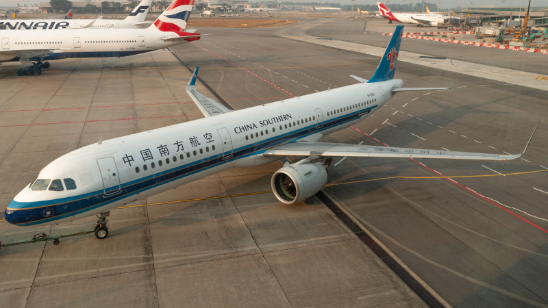 Photo of B-301U - China Southern Airlines Airbus A321NEO at SIN on AeroXplorer Aviation Database
