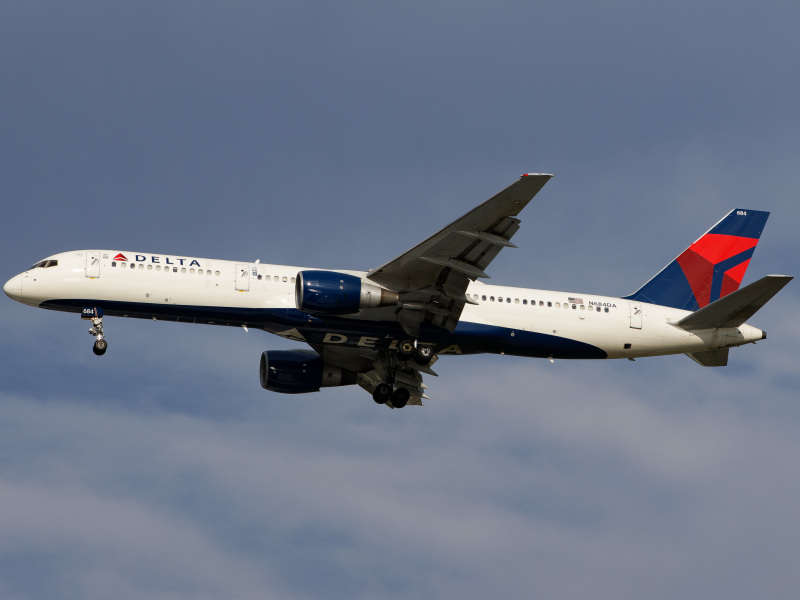 Photo of N684DA - Delta Airlines Boeing 757-200 at TPA on AeroXplorer Aviation Database
