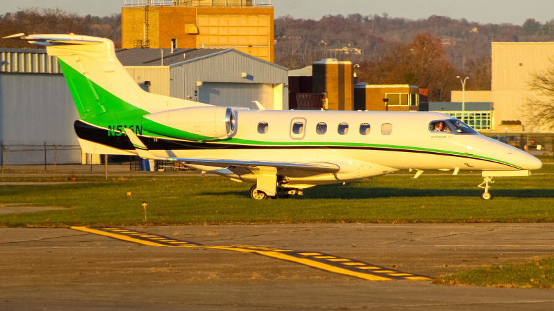 Photo of N516N - PRIVATE  Embraer Phenom 300 at LUK on AeroXplorer Aviation Database