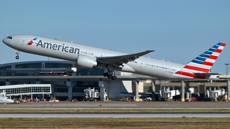 Photo of N733AR - American Airlines Boeing 777-300ER at DFW on AeroXplorer Aviation Database